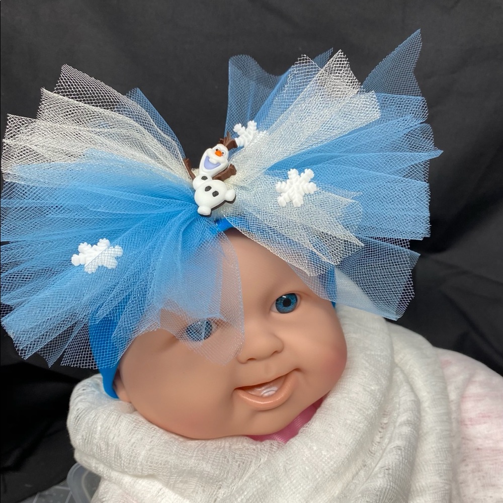Frozen stretch head band